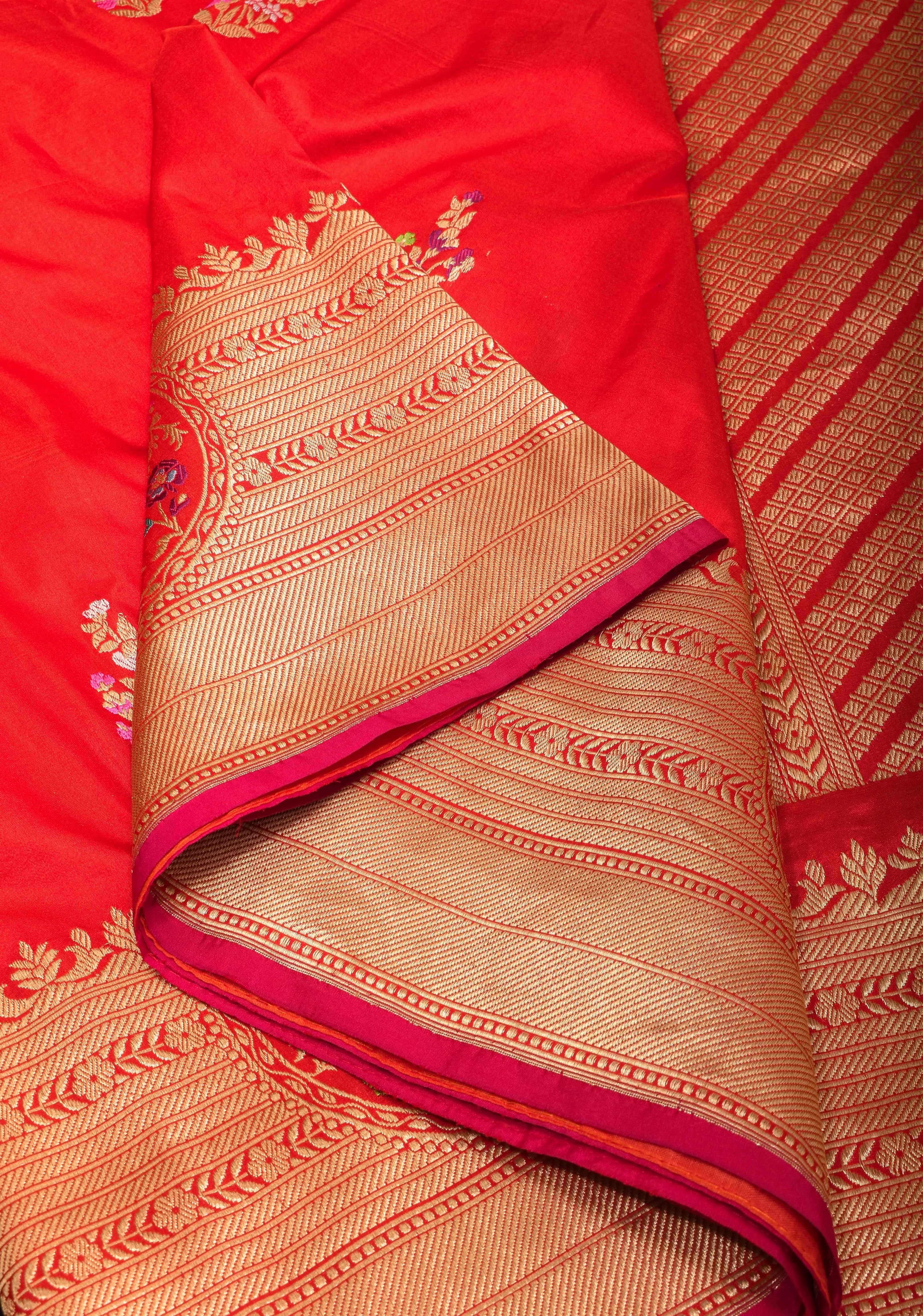 Exquisite Banarasi Katan Silk Saree Meenakari zari and Border in Red with Grand Pallu and Unique Zari Borders | SILK MARK CERTIFIED