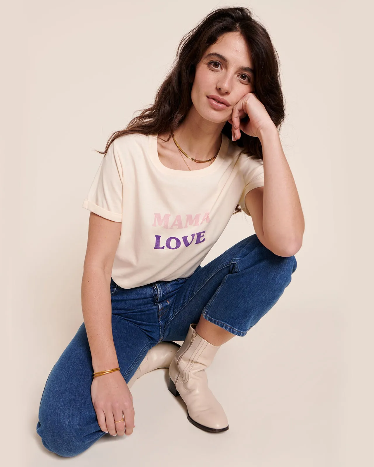 Le t-shirt Mama love en coton bio - crème