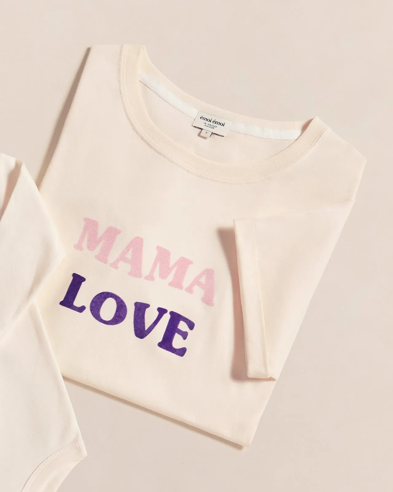 Le t-shirt Mama love en coton bio - crème