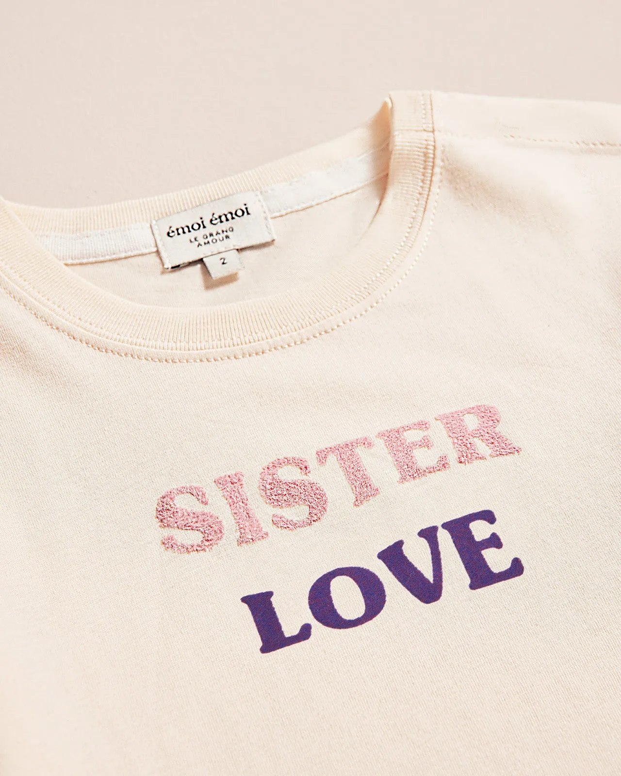 Le t-shirt Sister love en coton bio - crème