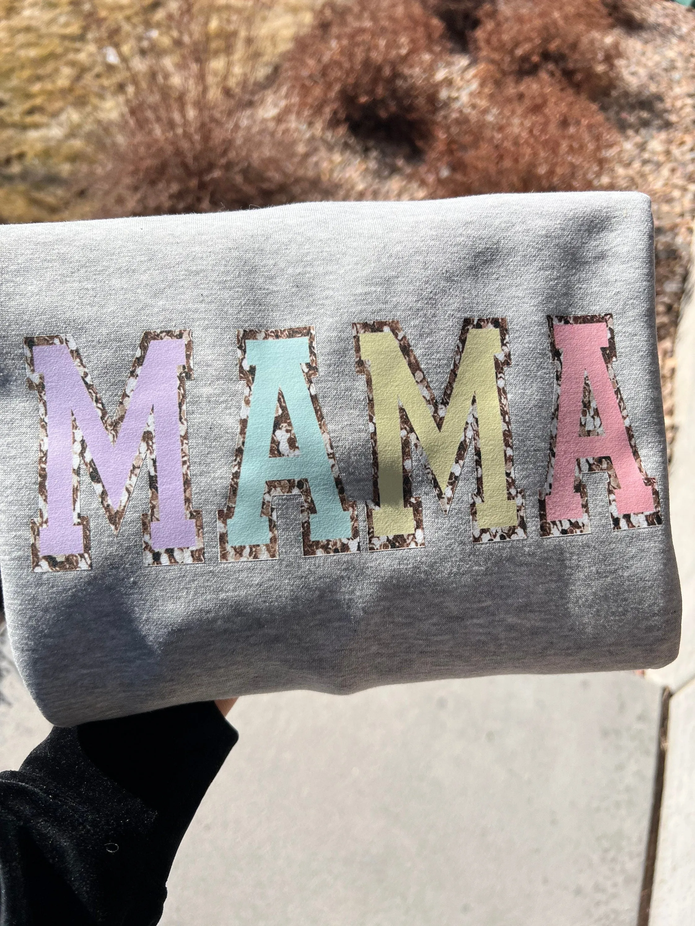 MAMA Unisex Sweatshirt Retro Style Mom Life Graphic Pullover Sweatshirt, Gift for Mom